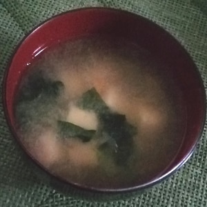 豆腐☆大根の葉☆ワカメのお味噌汁